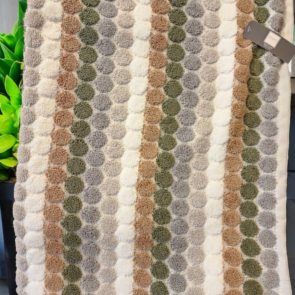 Soho Living One Bath Towel Dot Striped Green Tan Gray White